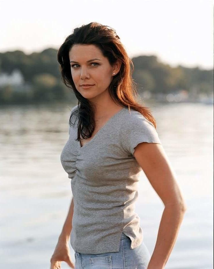 25P Celebrity Hot 250 - #185 Lauren Graham