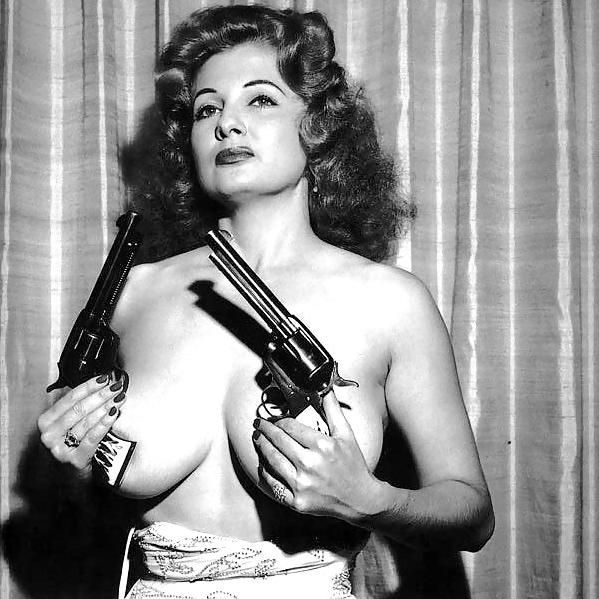 6P Vintage big tits