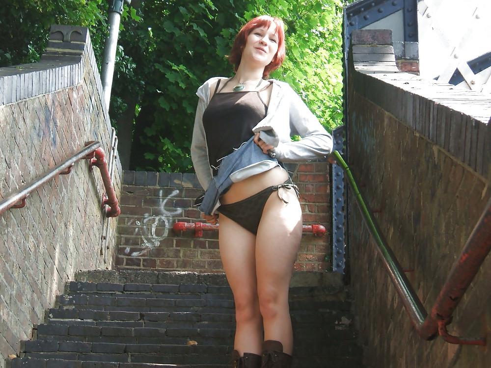 25P Hot Sex Slave Milf