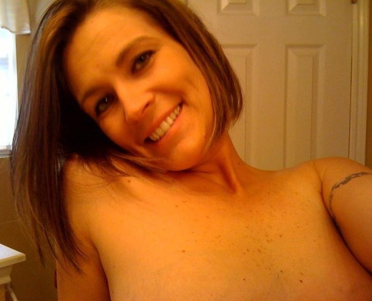 10P Exotic Mature Women 96