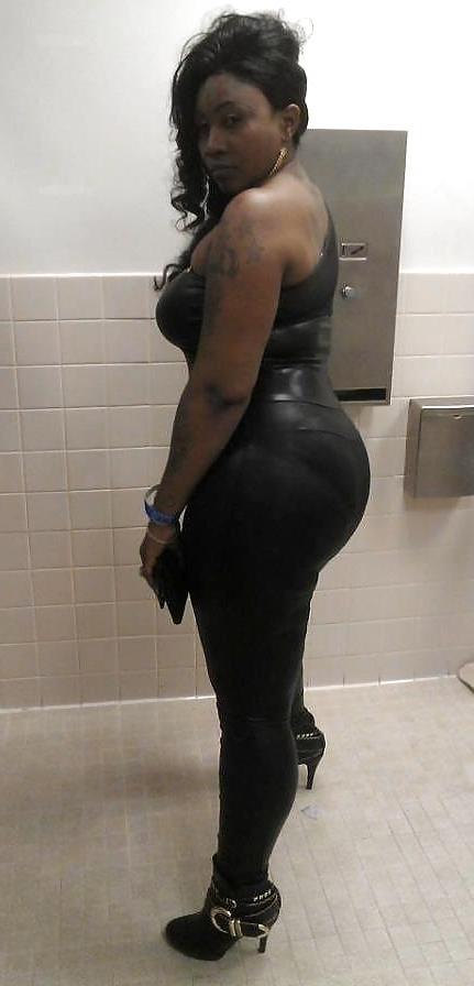 9P GHETTO CHICS 5