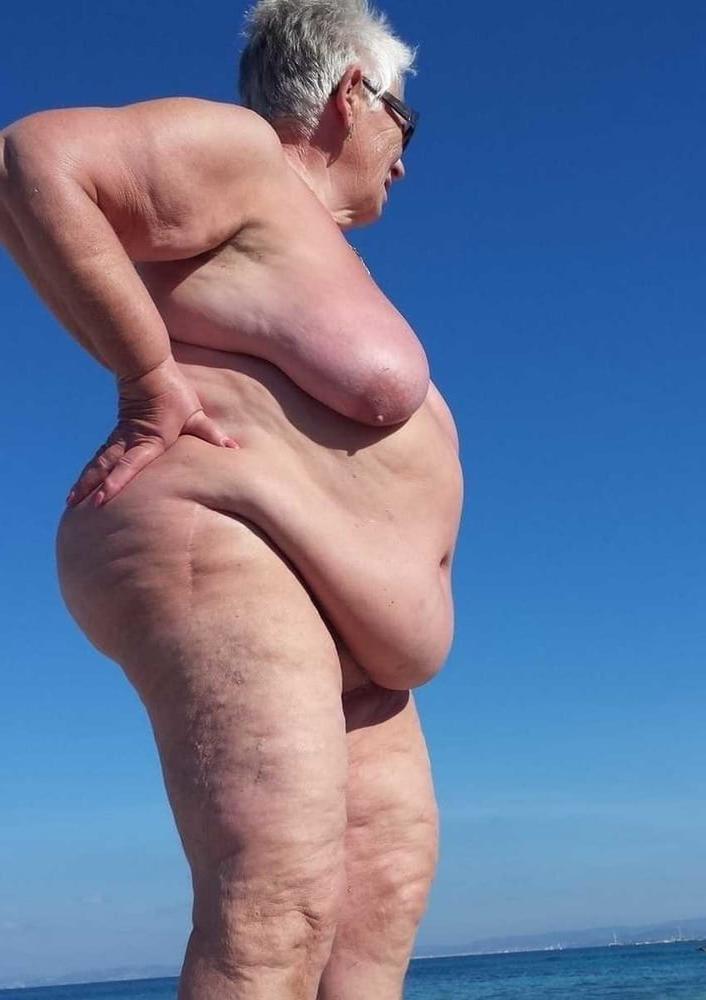 25P From MILF to GILF with Matures in between 202