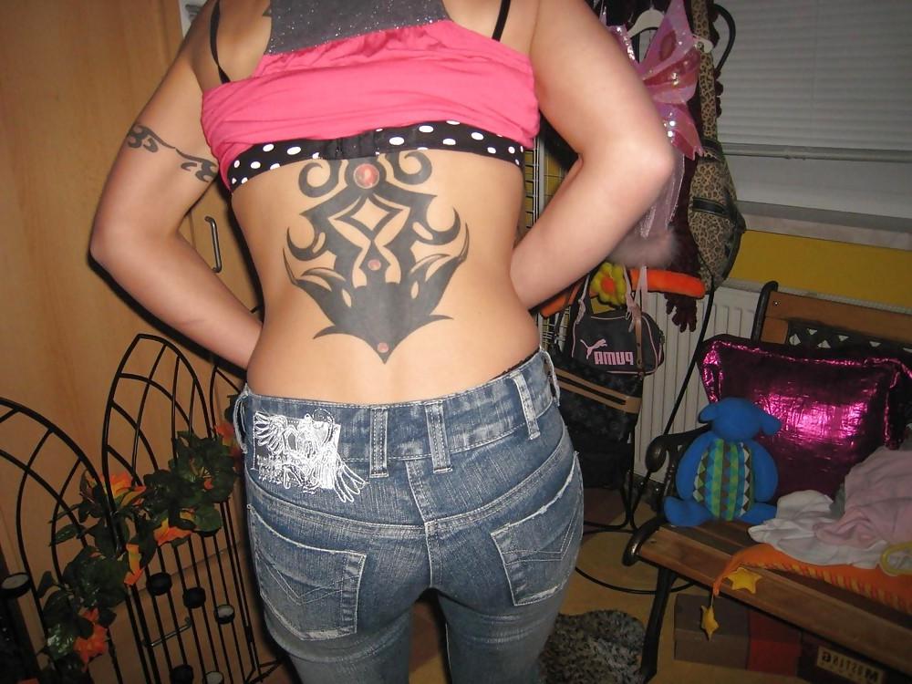 25P HORNY TATTOO SLUT