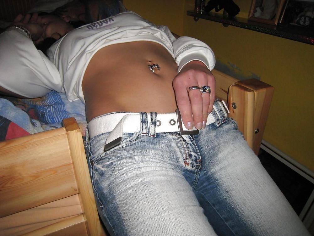 25P HORNY TATTOO SLUT
