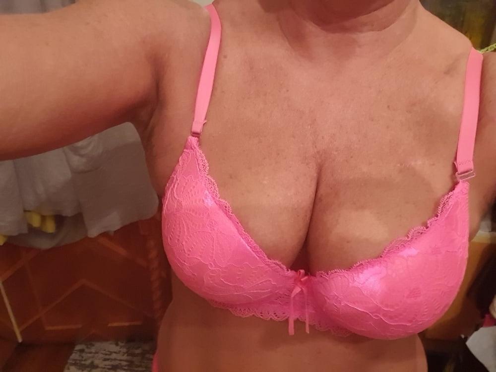 9P GILF