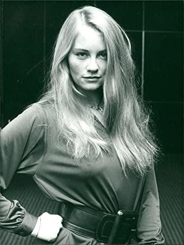 25P Celebrity Hot 250 - #192 Cybill Shepard