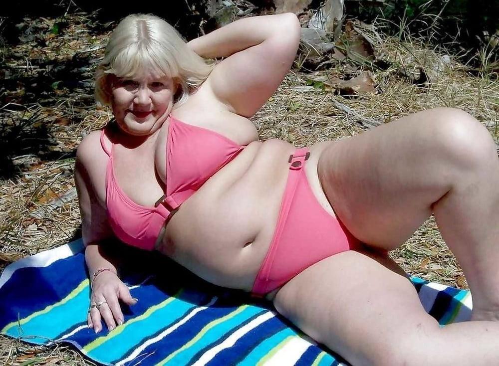 25P From MILF to GILF with Matures in between 197