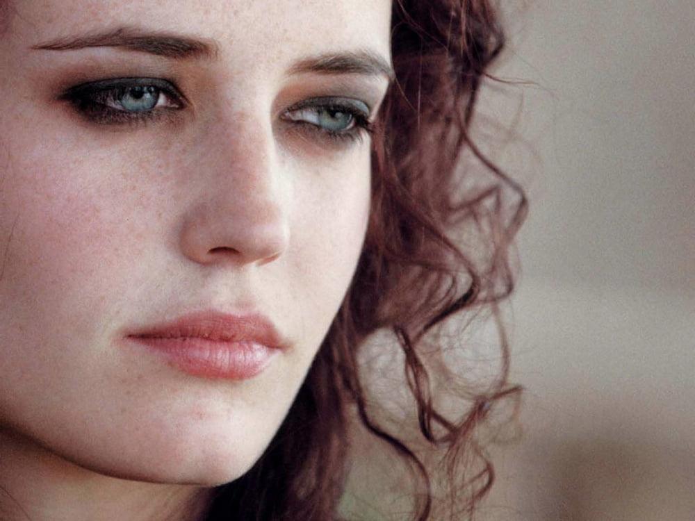 25P Celebrity Hot 250 - #204 Eva Green