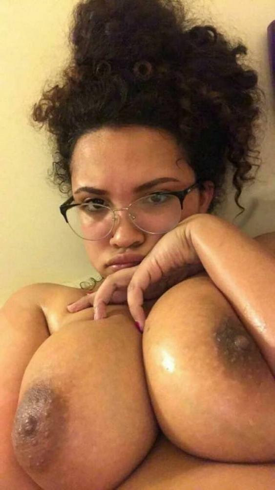 25P Big Busty Tits 4 - LL96