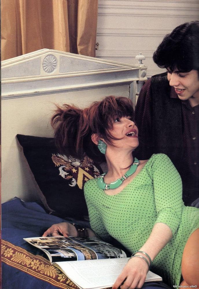 25P classic magazine #809 - desperate to fuck