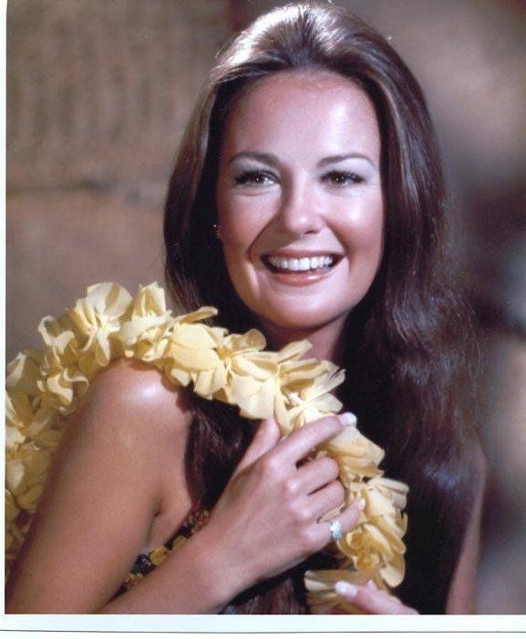 25P Celebrity Nails - Shelley Fabares