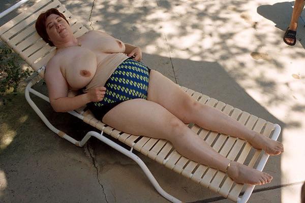 16P Bbw mix 765 (Sunbathing)
