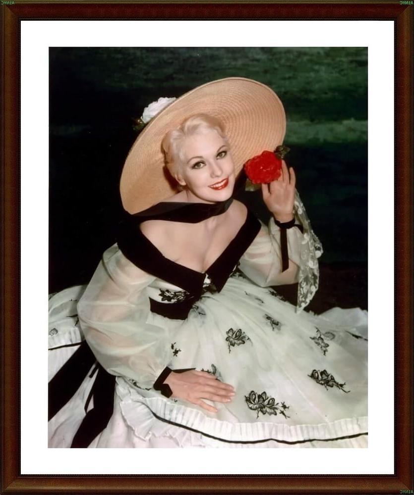 25P A1NYC Vintage Celebrity Actress