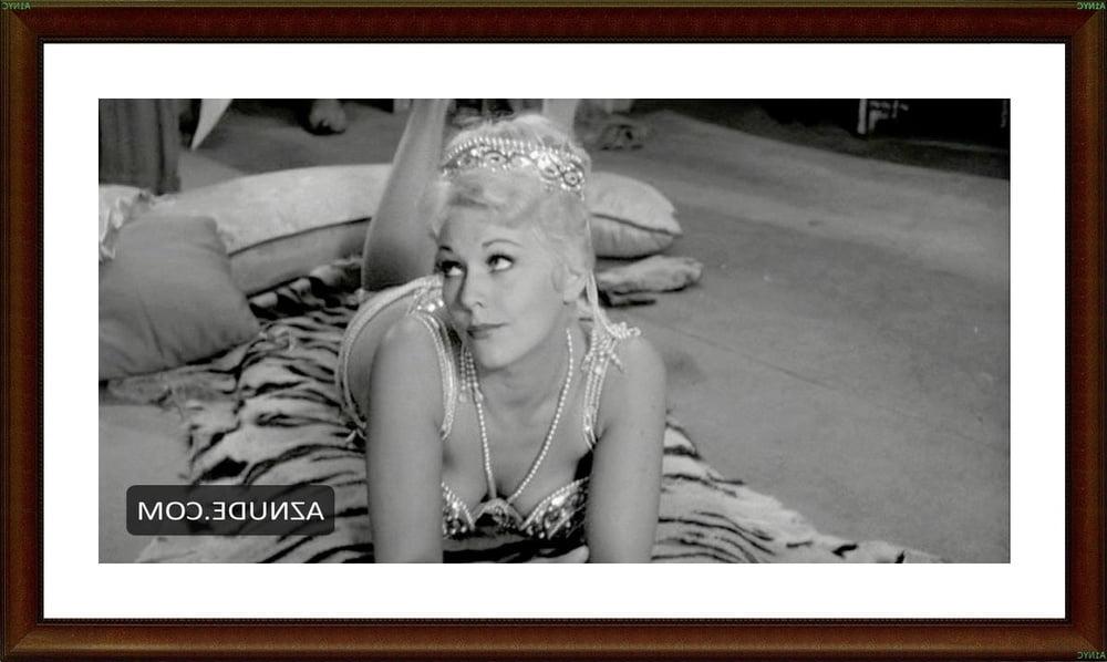 25P A1NYC Vintage Celebrity Actress