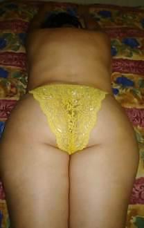 15P A swinger wife