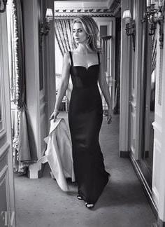 25P Celebrity Hot 250 - #208 Emily Blunt