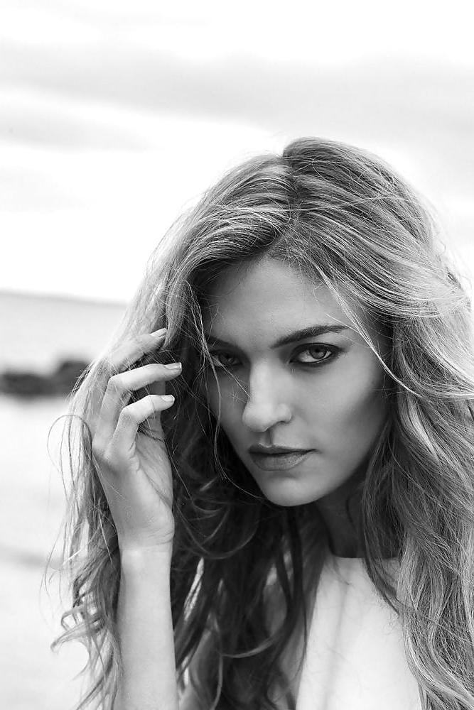 25P Celebrity Hot 250 - #214 Martha Hunt