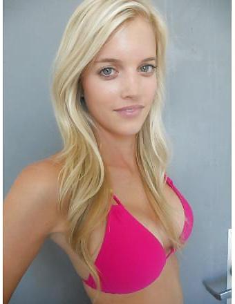 25P LaurenTannehill - Such a cutie
