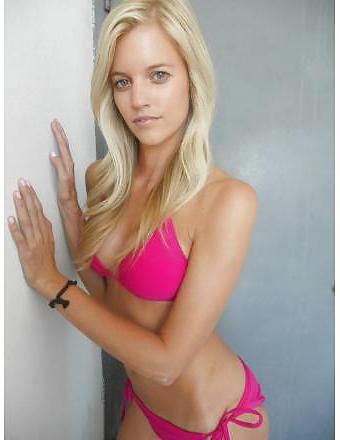 25P LaurenTannehill - Such a cutie