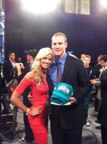 25P LaurenTannehill - Such a cutie