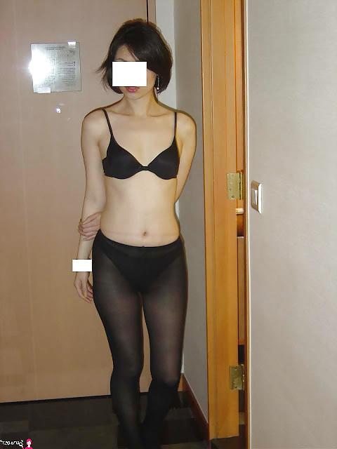 11P Stupid Korean mom exposed.