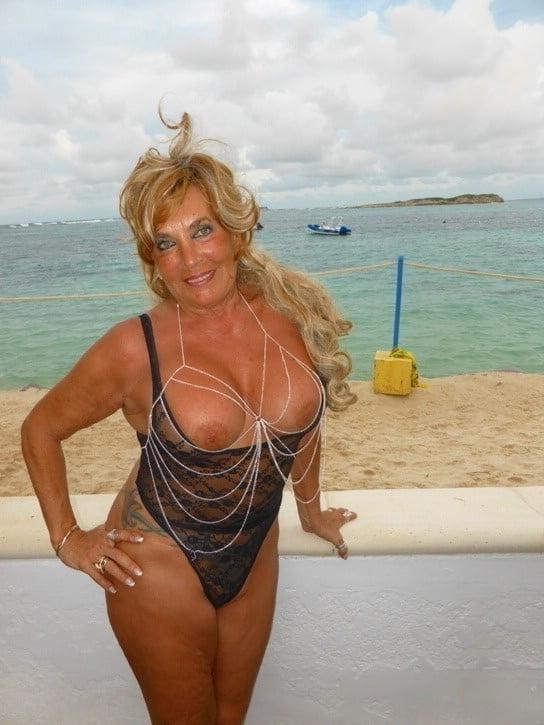 8P Top class mature bbw woman 2
