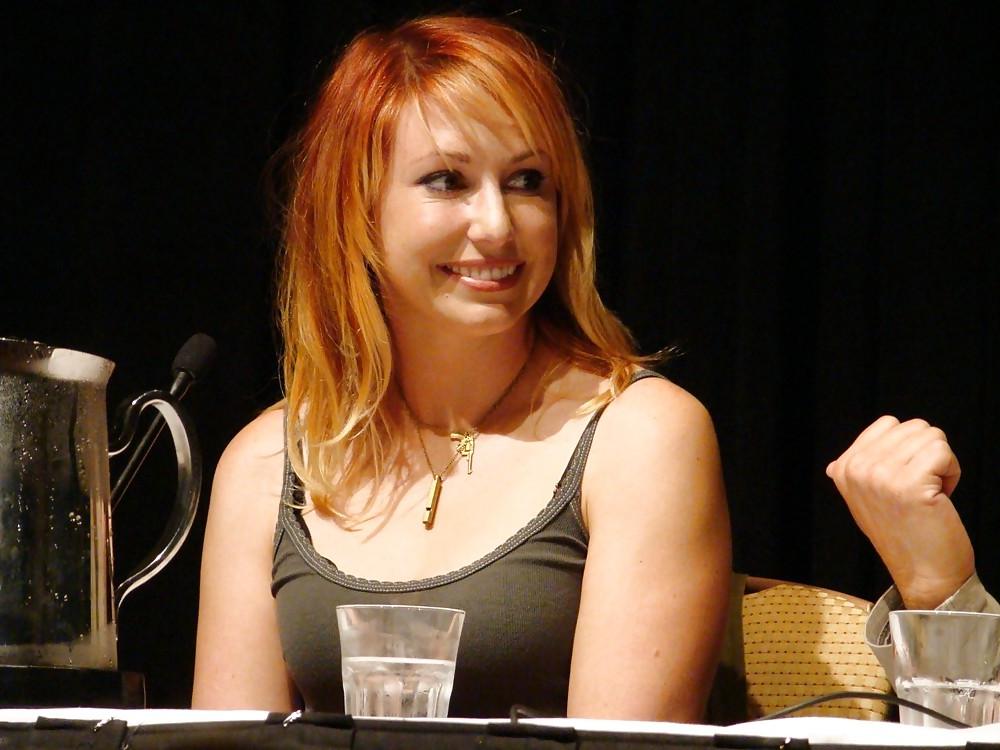 25P Fake and cum on kari byron 
