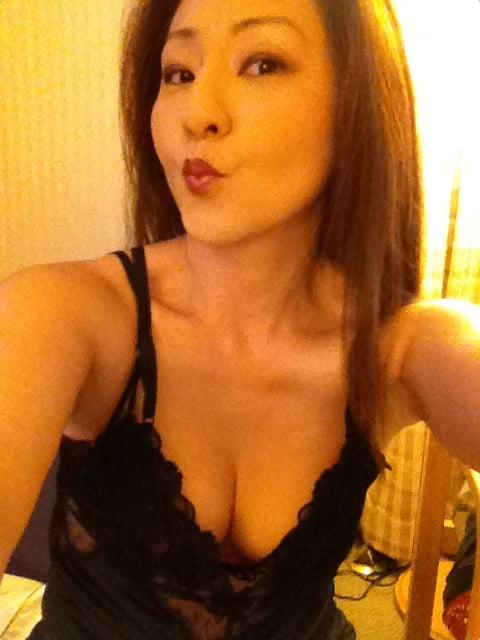9P Cuckold wife