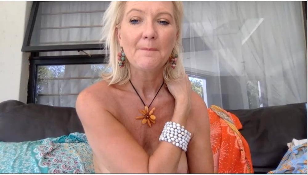 25P WackinNut's GILF collection