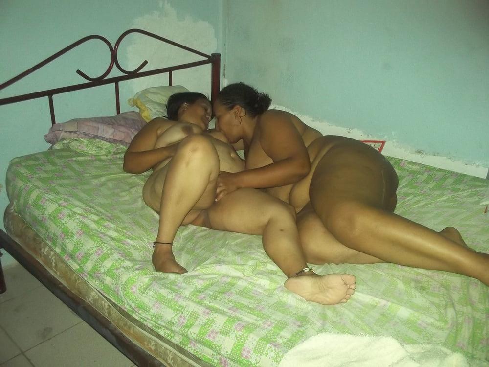 25P VENEZUELAN SWINGERS 2