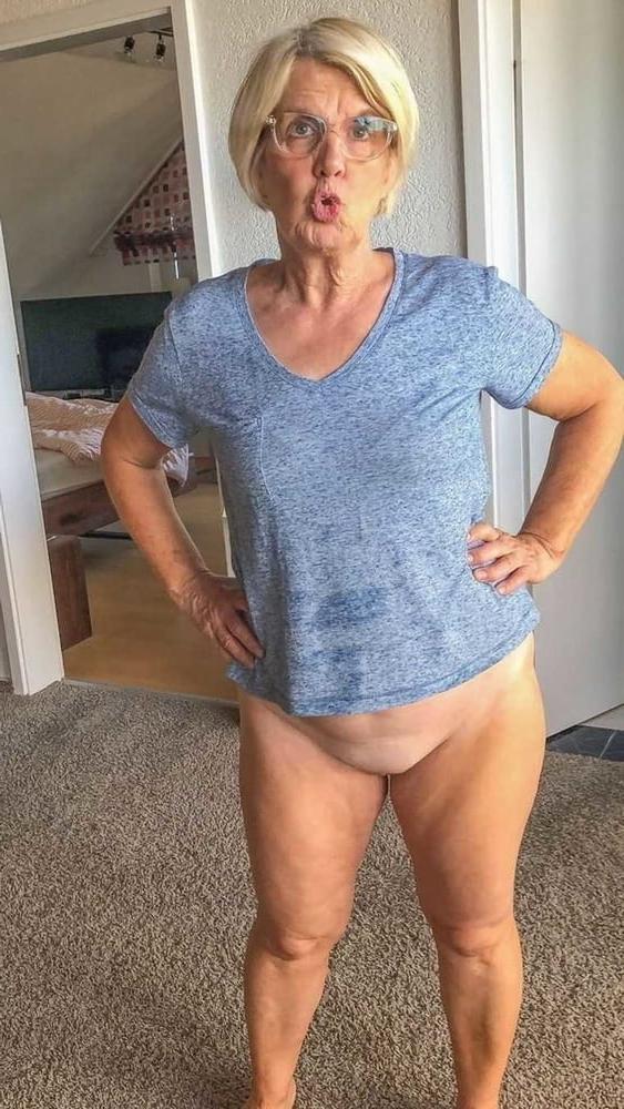 25P From MILF to GILF with Matures in between 189