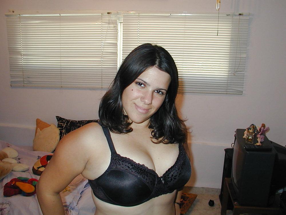 24P Israeli girls posing naked 2
