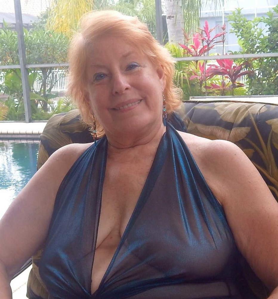 25P From MILF to GILF with Matures in between 182