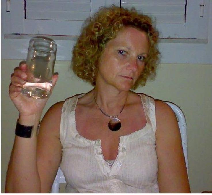 25P Exposed Anal Gangbang 3 Hole Subslut Vicki 49 yrs Newcastle
