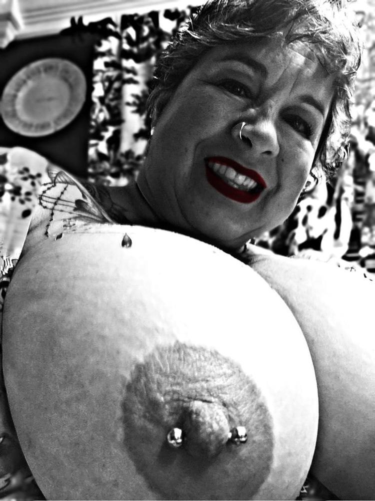 25P jumper247 big titts big nipples