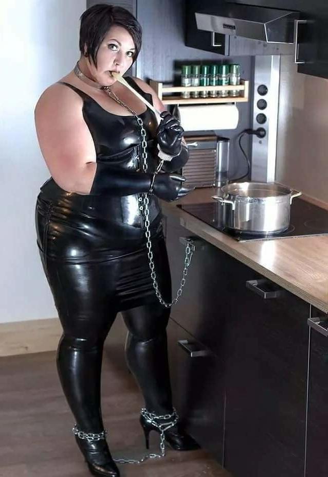 25P MATURE SEXSLAVES 66