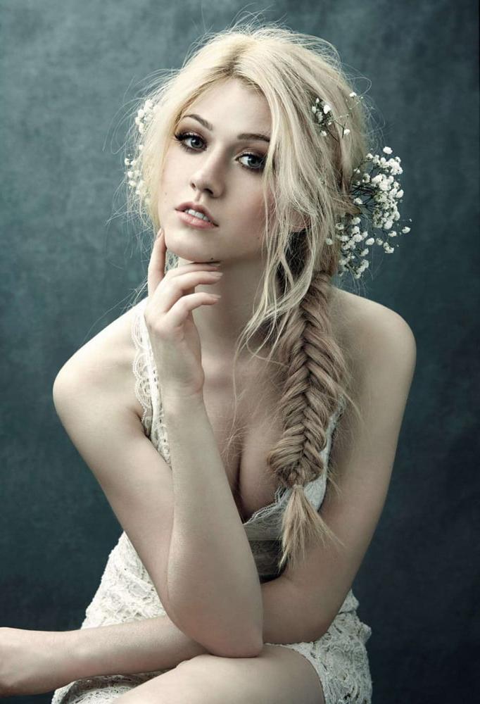 25P Celebrity Hot 250 #220 Katherine McNamara