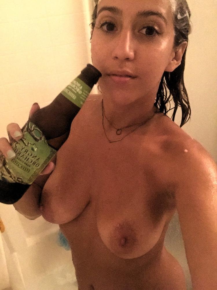 25P Amateurs with Big Natural Tits Part 39