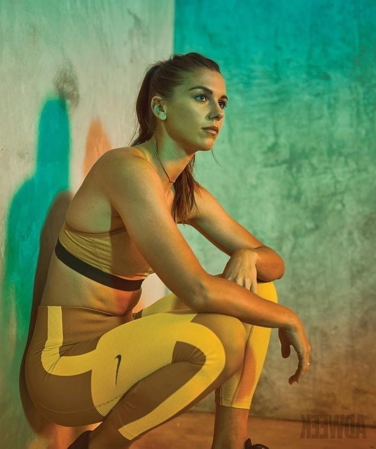 25P Celebrity Hot 250 - #224 Alex Morgan