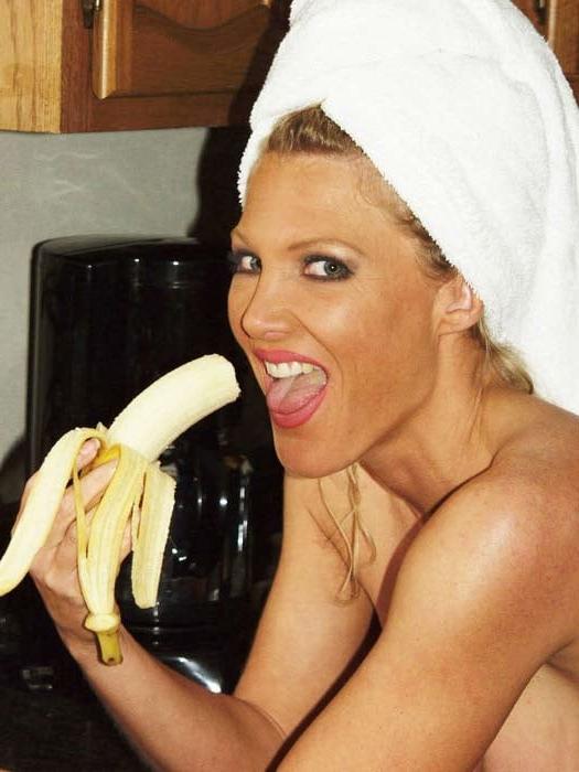 15P Mature  banana and cat