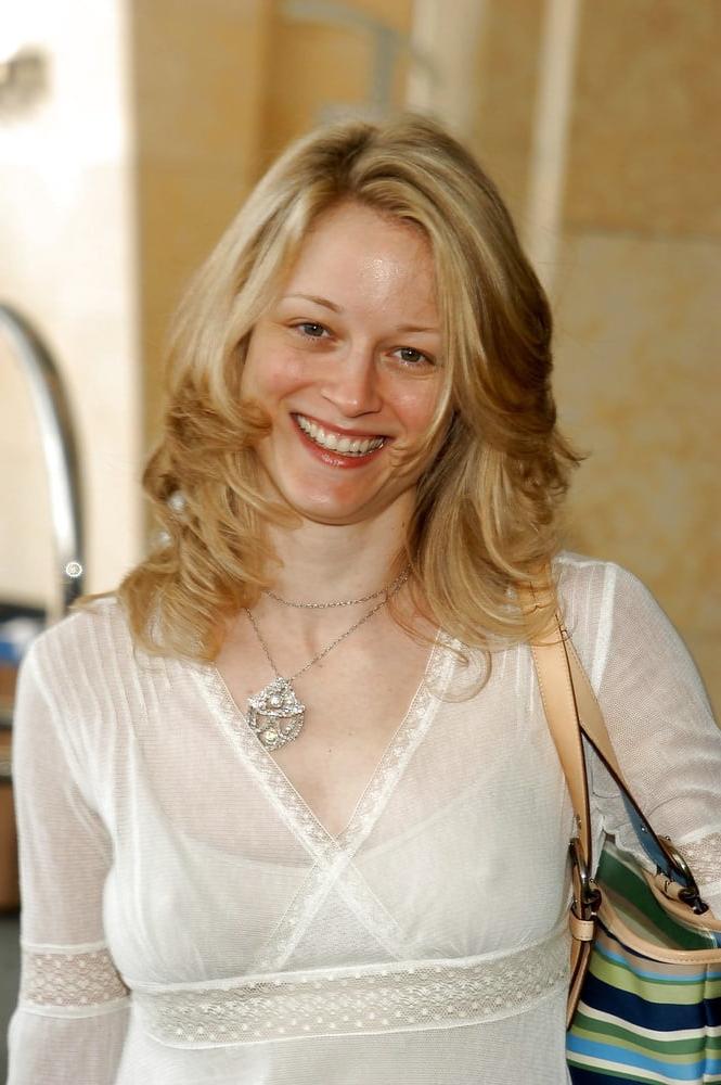 25P Celebrity Hot 250 - #230 Teri Polo