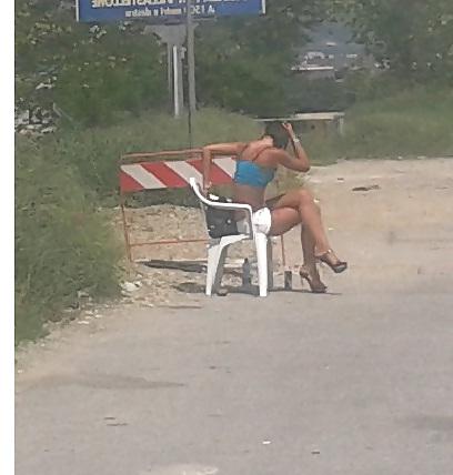 9P Italian whore street-PROSTITUTE ITALIANE