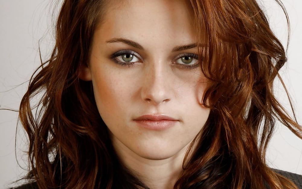 25P Celebrity Hot 250 - #231 Kristen Stewart