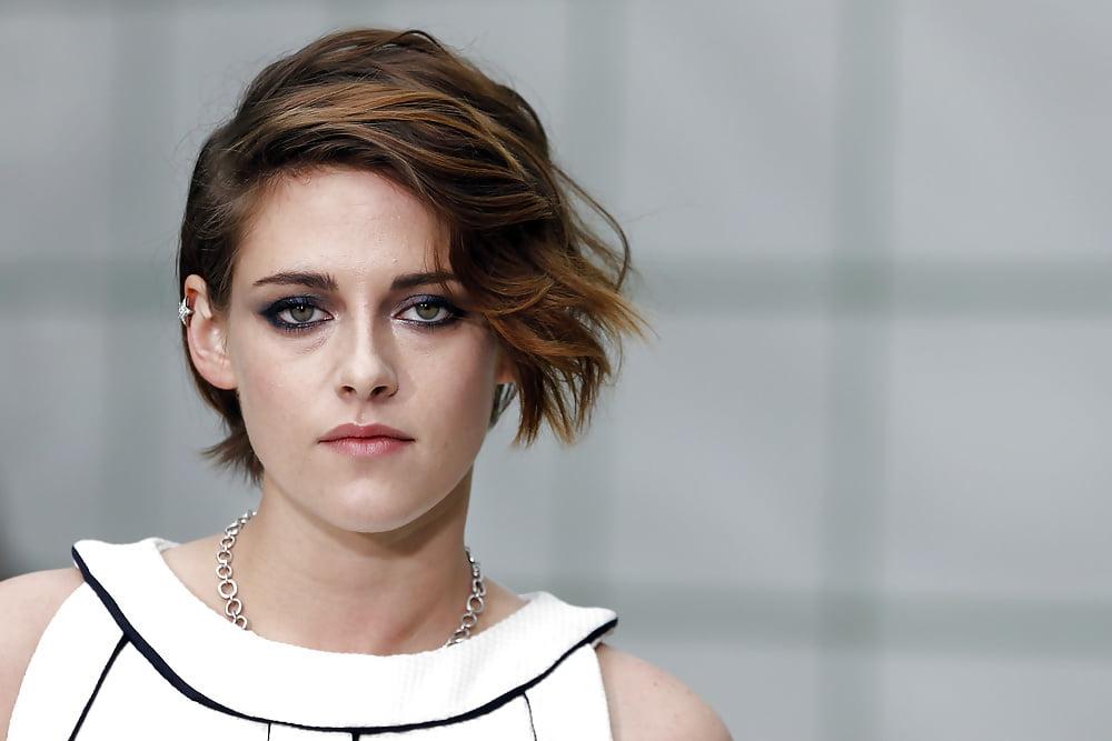 25P Celebrity Hot 250 - #231 Kristen Stewart