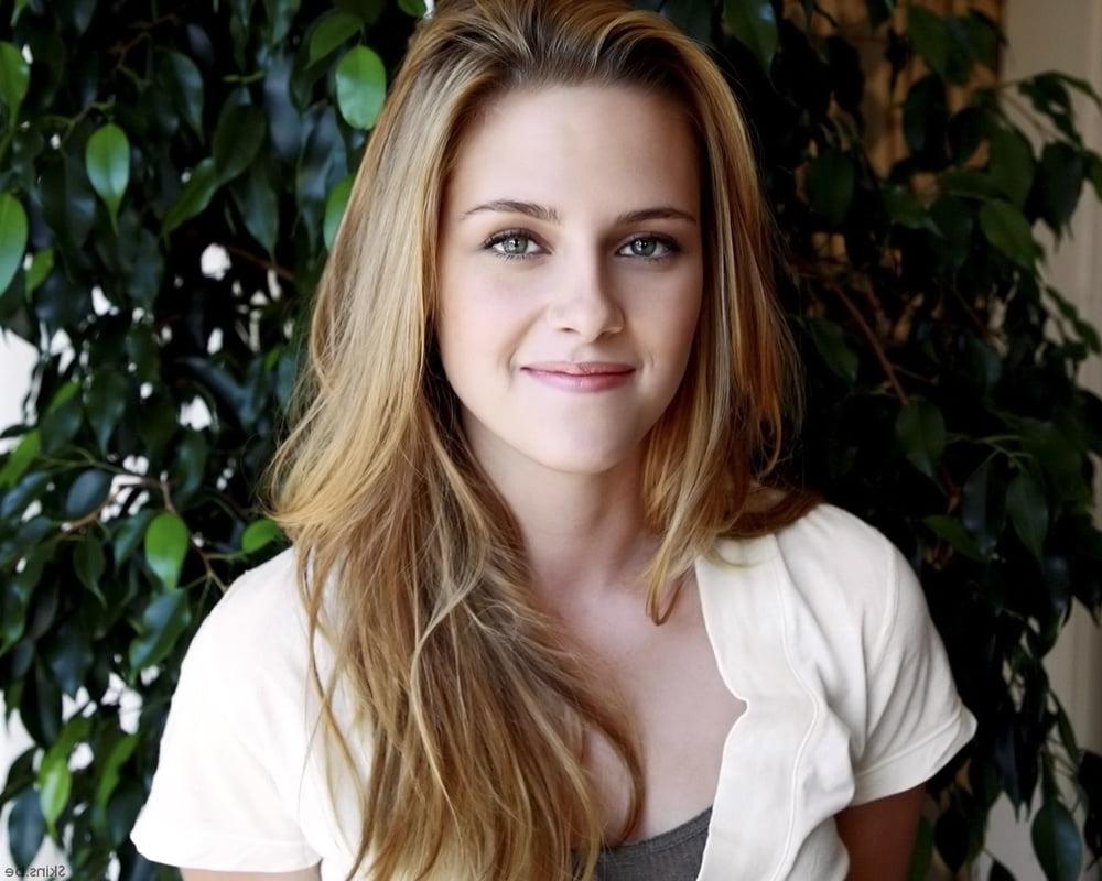 25P Celebrity Hot 250 - #231 Kristen Stewart