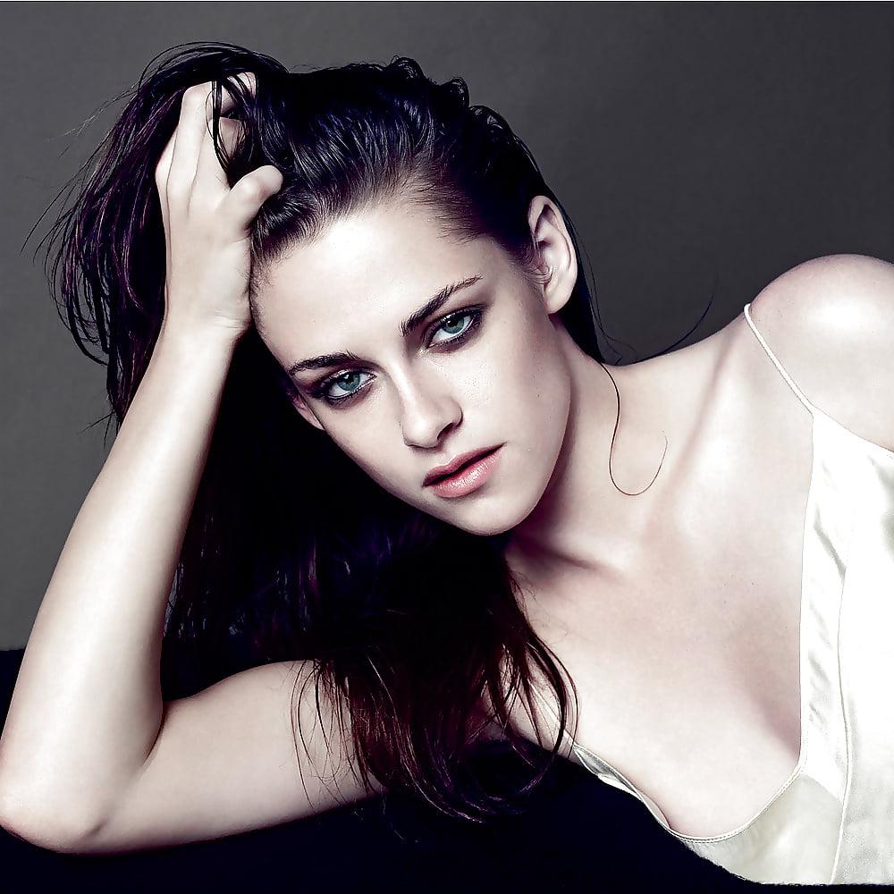 25P Celebrity Hot 250 - #231 Kristen Stewart