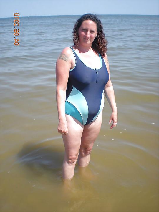 15P Swimsuit Heaven