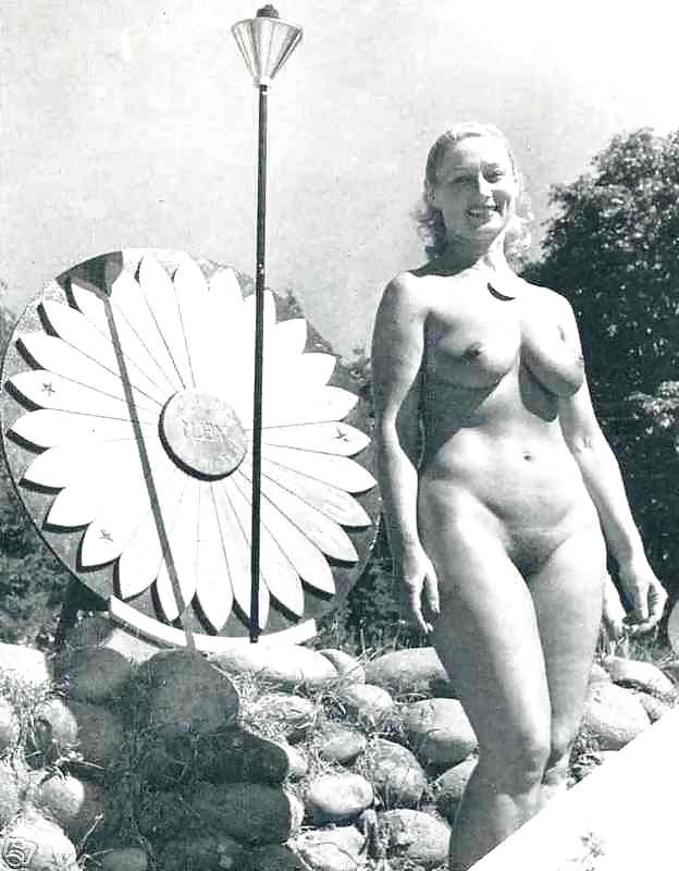 25P Vintage Nudist 2