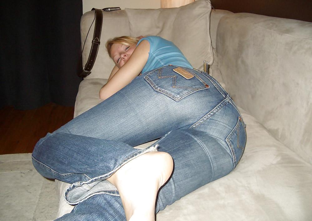 20P Young student having fun - N. C. 