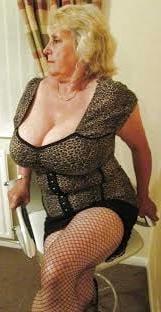 25P Huge tits Gilf